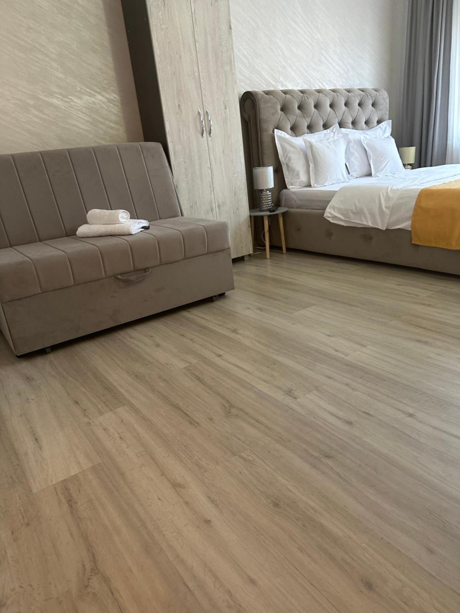 Vila Davison Târgu Jiu エクステリア 写真
